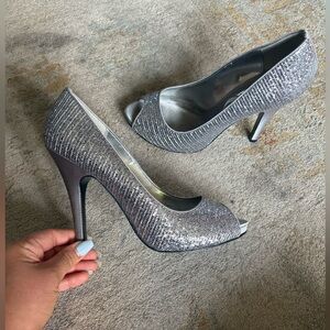 Nina Dark Silver Peep-Toe